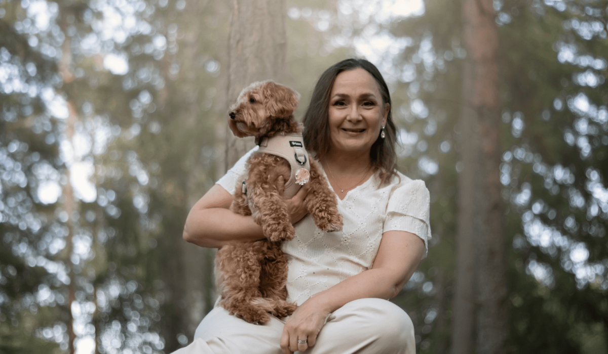 Raw for Paws ambassadör Nina med sin maltipoo Honey.